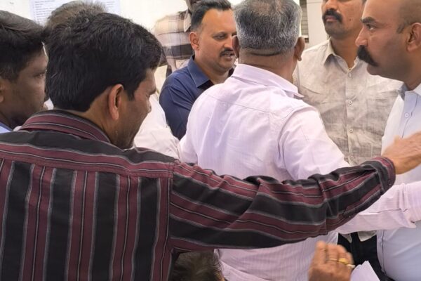 ಪಾಲಿಕೆಯಲ್ಲಿ ಕಾಂಗ್ರೆಸ್ ನಗರಸೇವಕನ ದಬ್ಬಾಳಿಕೆ..