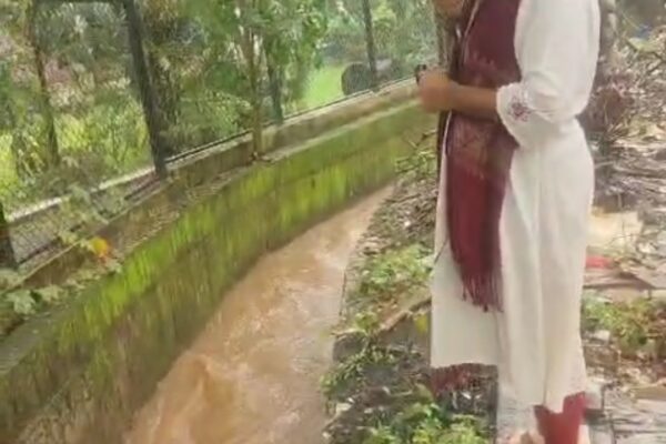 ಮಳೆಯಲ್ಲೇ ಆಯುಕ್ತರ ಸಿಟಿ ರೌಂಡ್..!