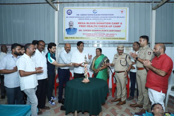 Blood Donation and Free Health Check Up Camp Marks Dr Sonwalkar Birthday